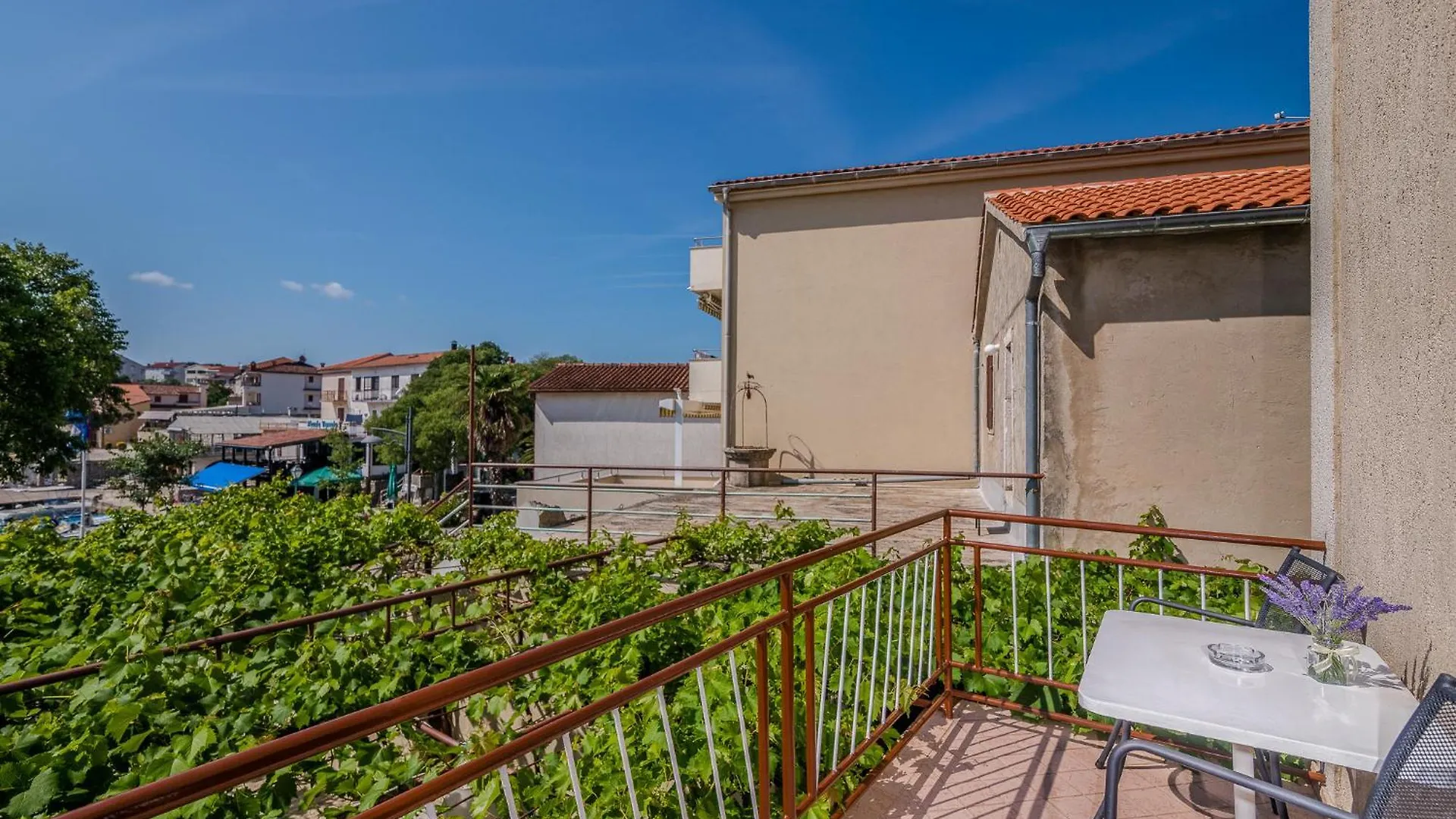 B&B Segulja Malinska